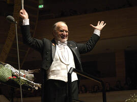     ..          ,      ""  !